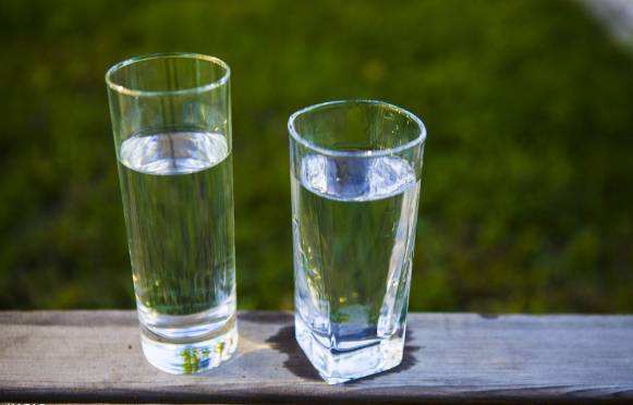 凈水器過濾后的水沒營養？你真以為喝水就能長胖？